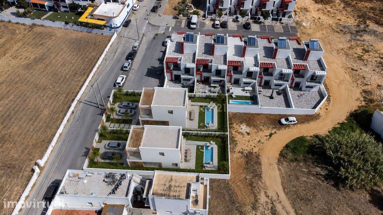 Terreno urbanizavél em Olhão com 564m2 - Grande imagem: 4/23