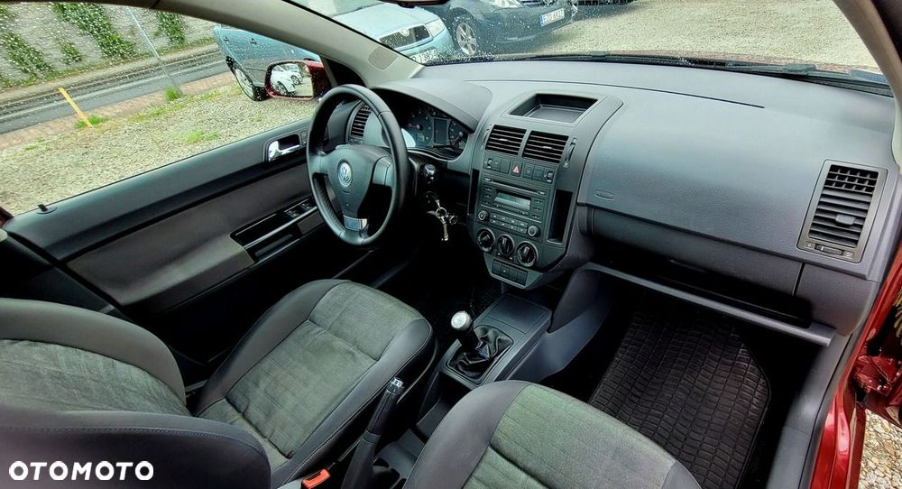 Volkswagen Polo - 26