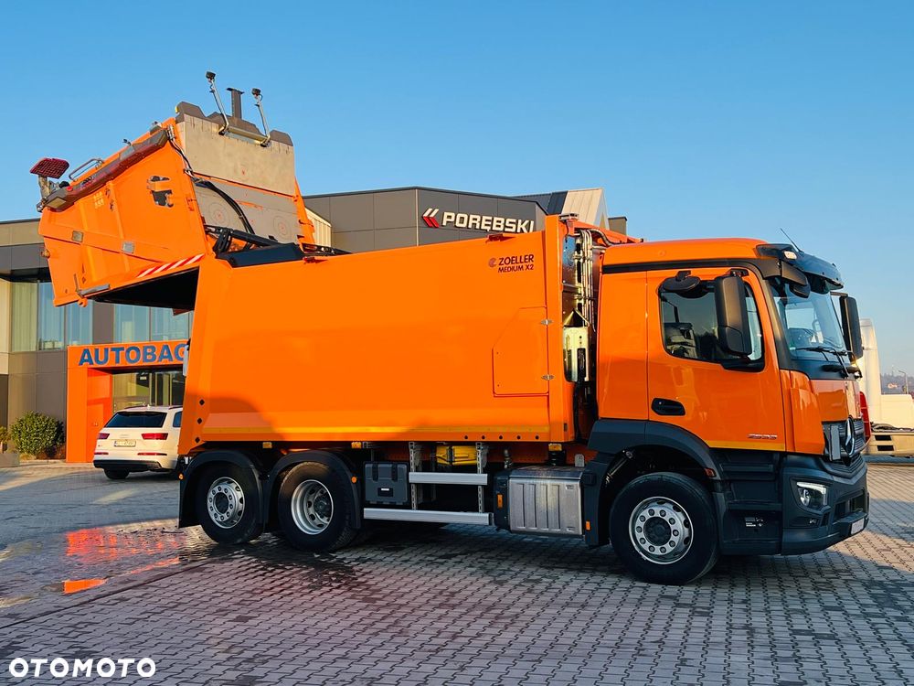 Mercedes-Benz Actros 2533 / 6x2 Śmieciarka / Zoeller Medium X2 / - 8