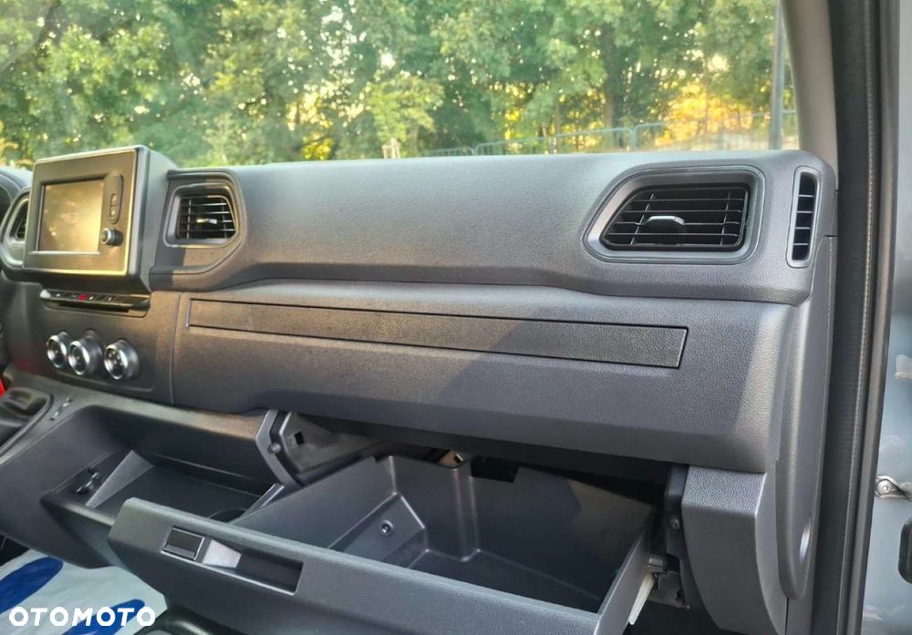 Renault Master - 30