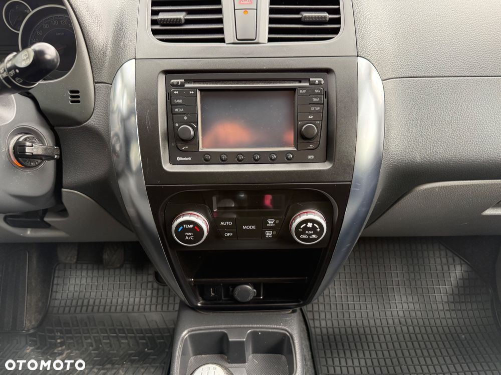 Suzuki SX4 - 30