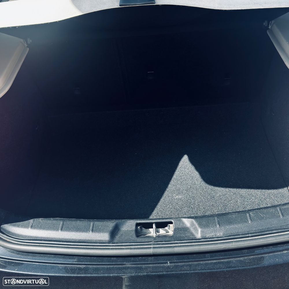 Volvo V40 D2 Momentum - 7
