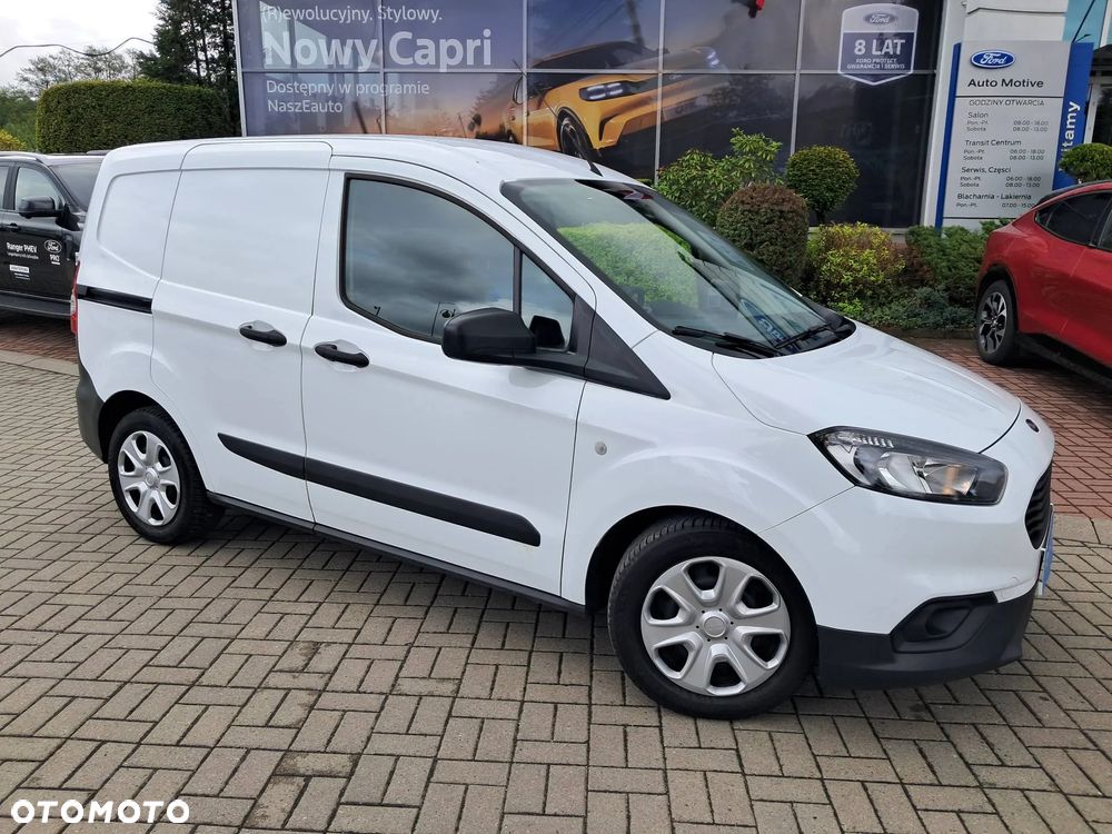Ford Transit Courier - 2
