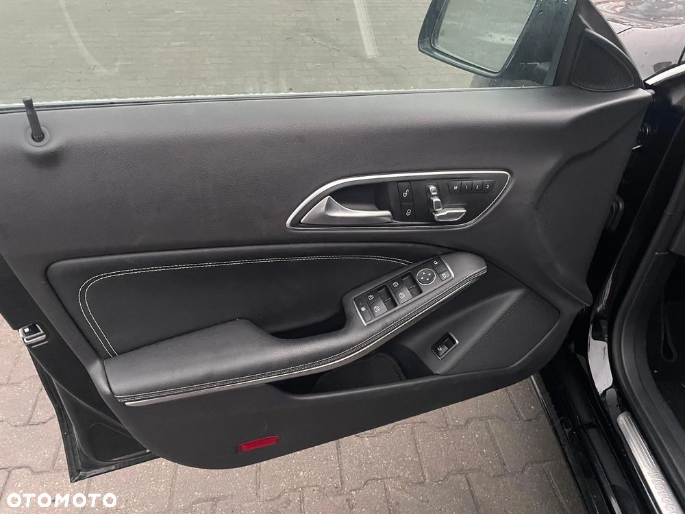 Mercedes-Benz CLA - 13