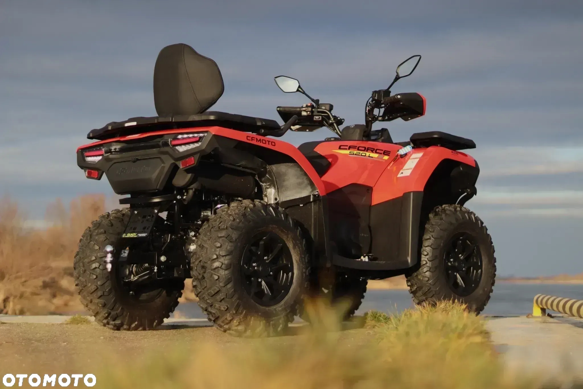 CFMoto CForce - 8