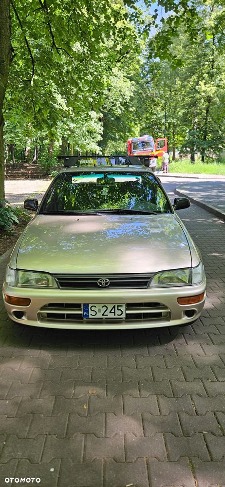 Toyota Corolla - 2