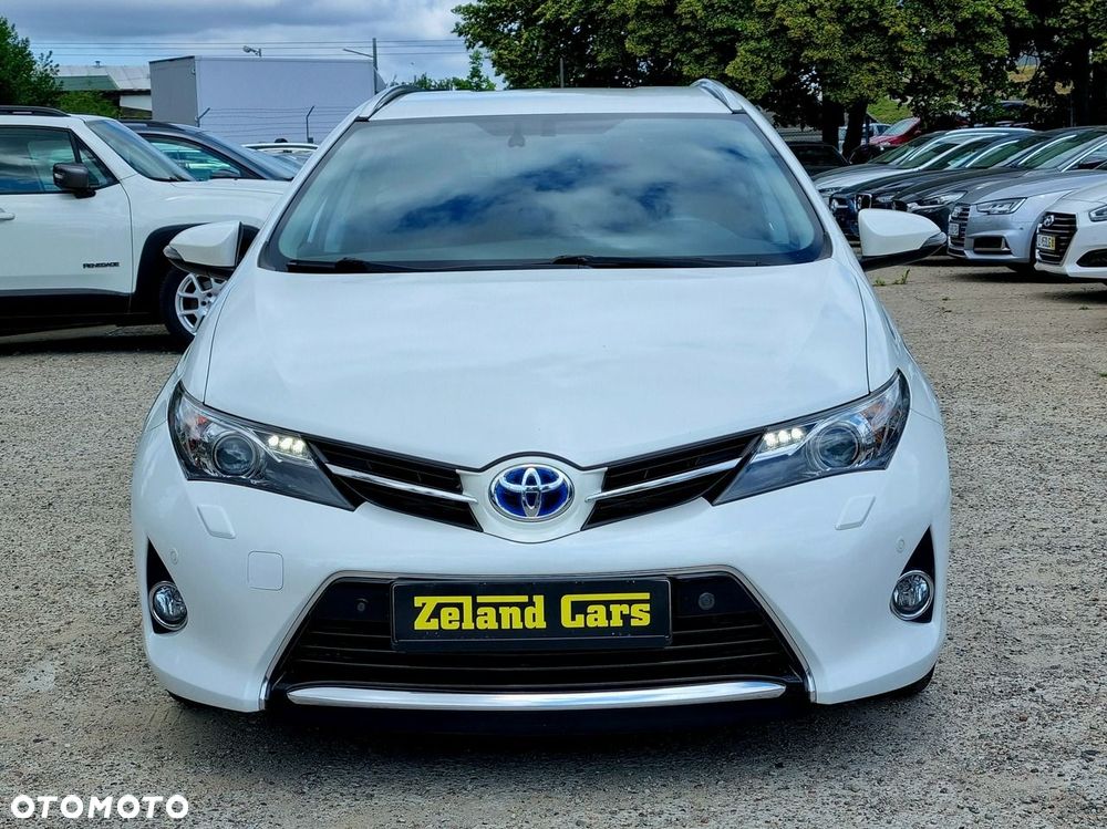 Toyota Auris Hybrid 135 Comfort - 2