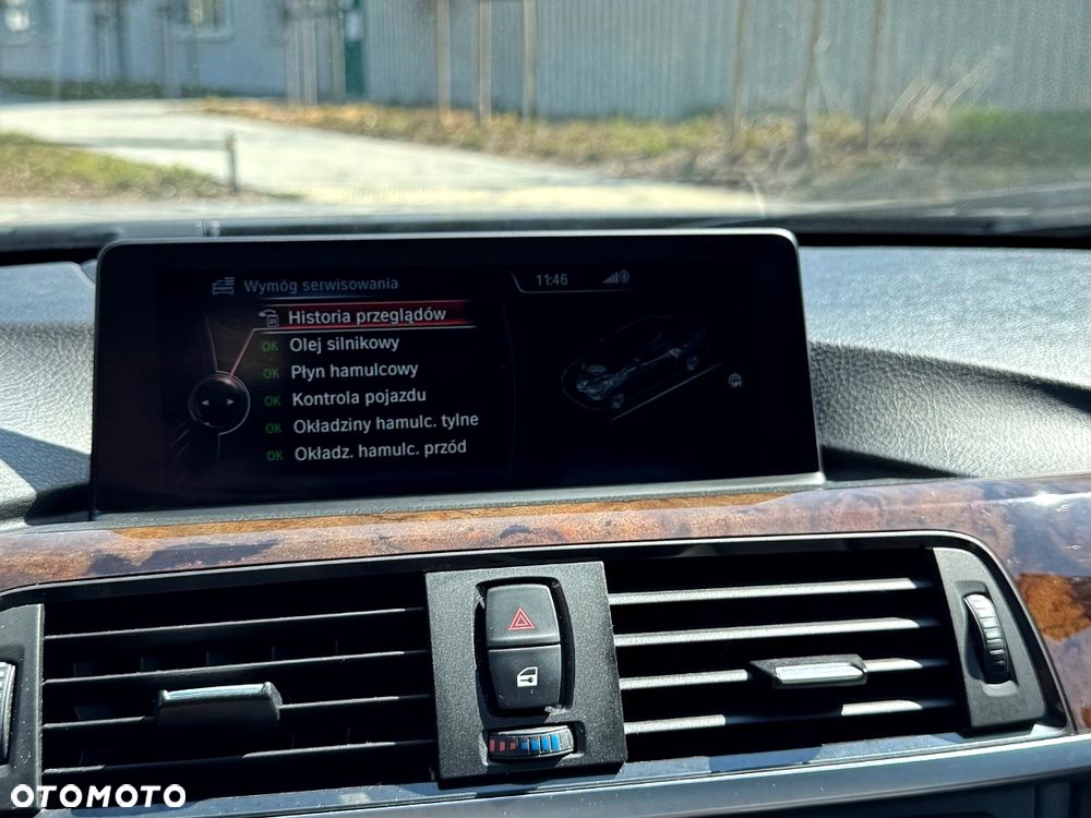 BMW Seria 3 328i xDrive - 15