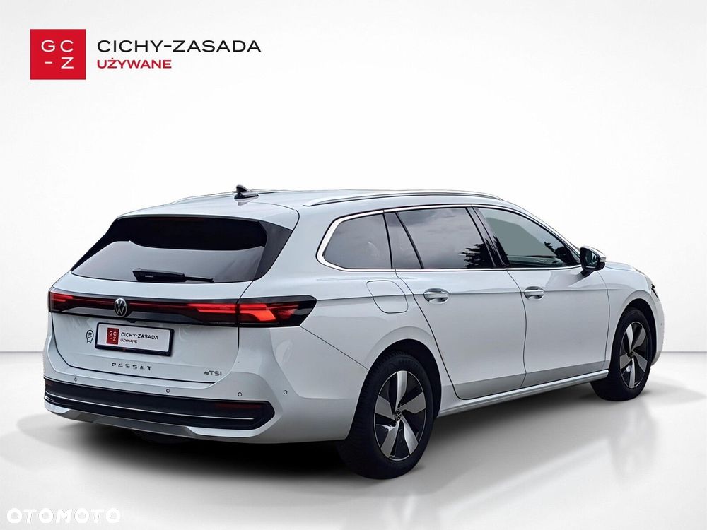 Volkswagen Passat - 5