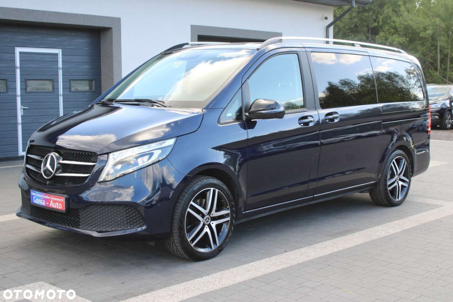 Mercedes-Benz Klasa V - 13