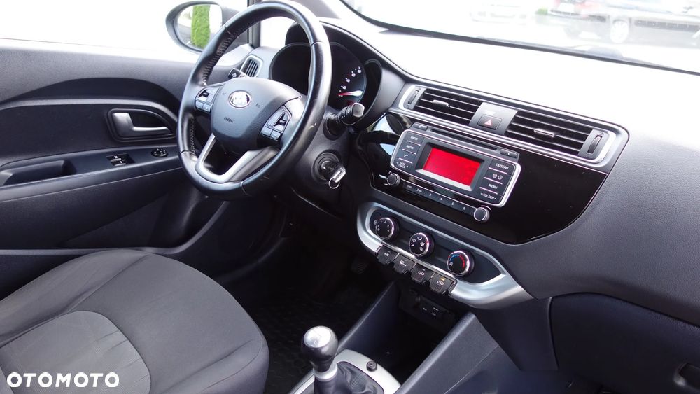 Kia Rio 1.2 Business Line - 24