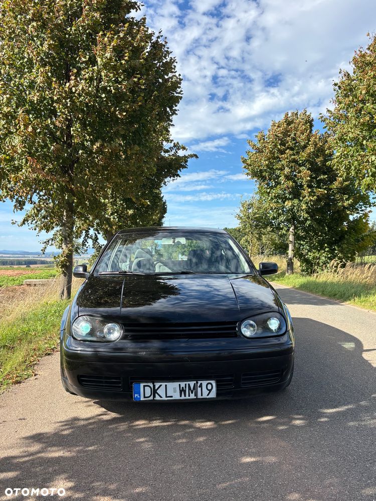 Volkswagen Golf - 11