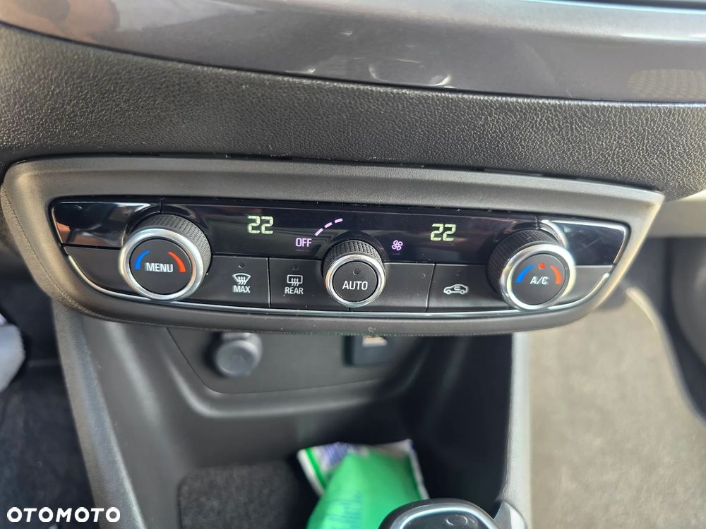 Opel Crossland X - 32