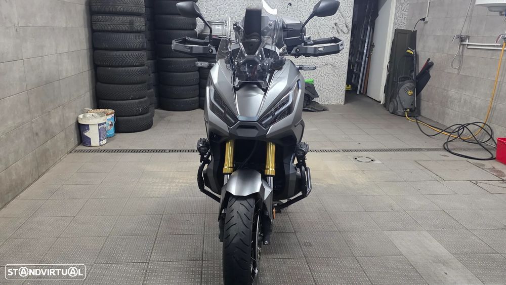 Honda X-ADV Escape Akrapovic Top Case - 1