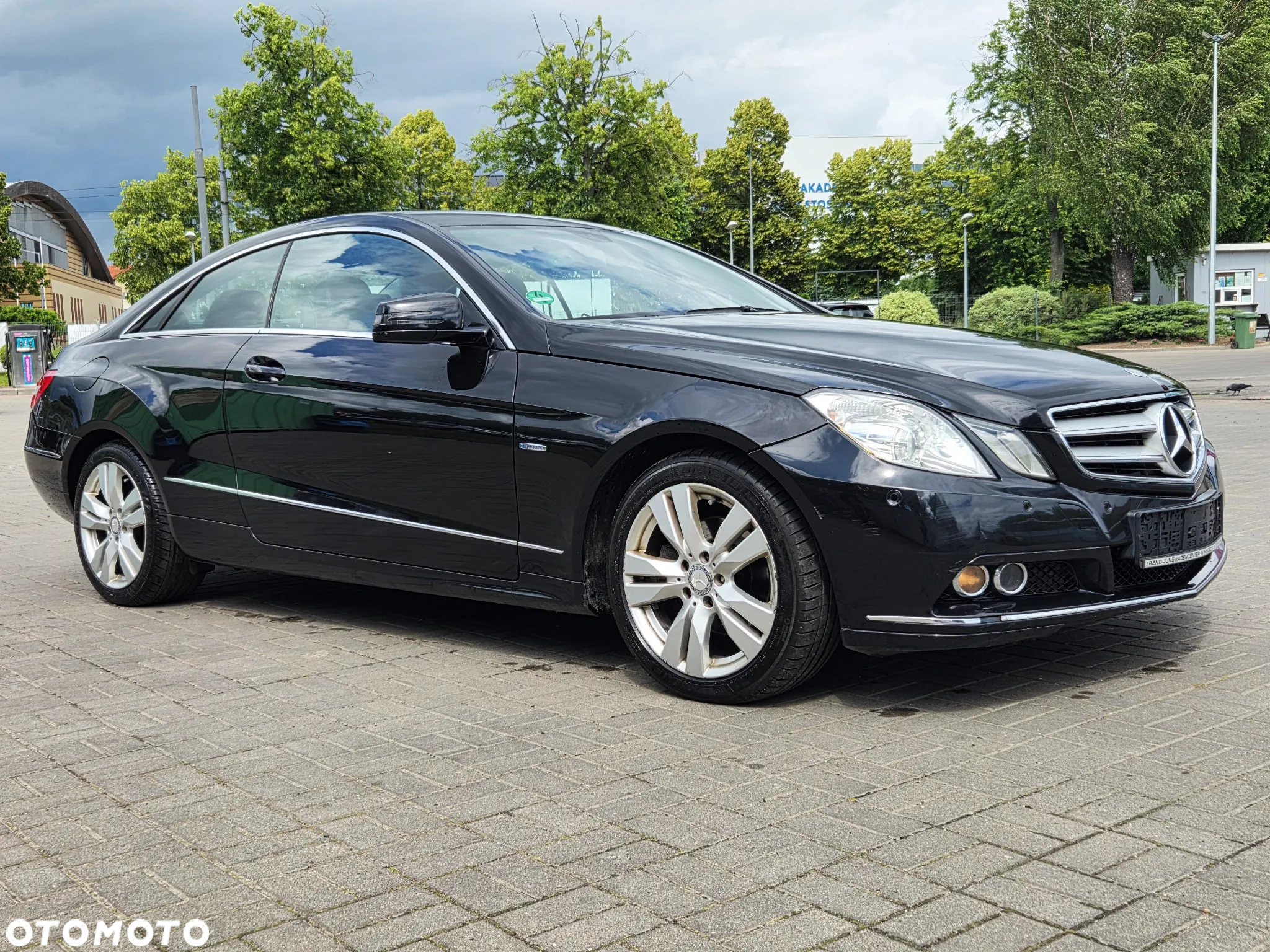 Mercedes-Benz Klasa E - 9