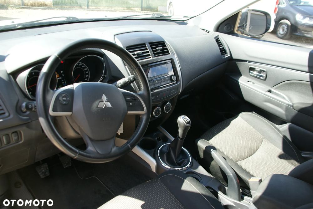 Mitsubishi ASX - 14