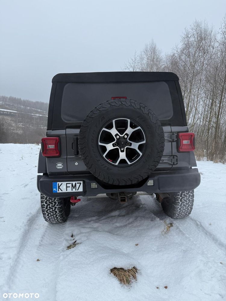 Jeep Wrangler - 3