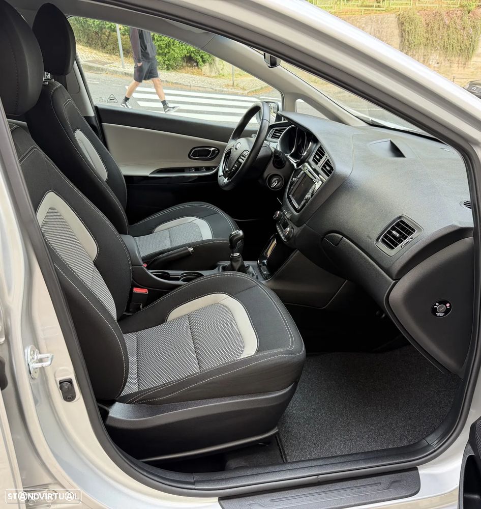 Kia Ceed SW 1.4 CRDi Nav Line - 17