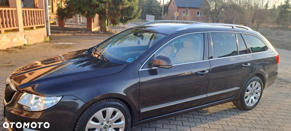 Skoda Superb 2.0 TDI Green tec Elegance - 2