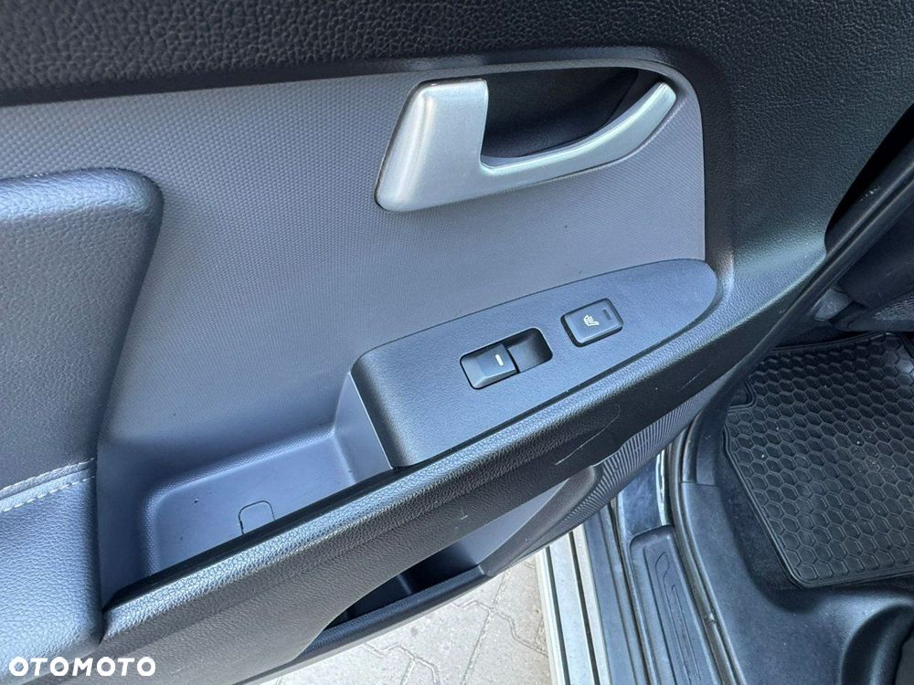 Kia Sportage 1.6 GDI Business Line L 2WD - 20