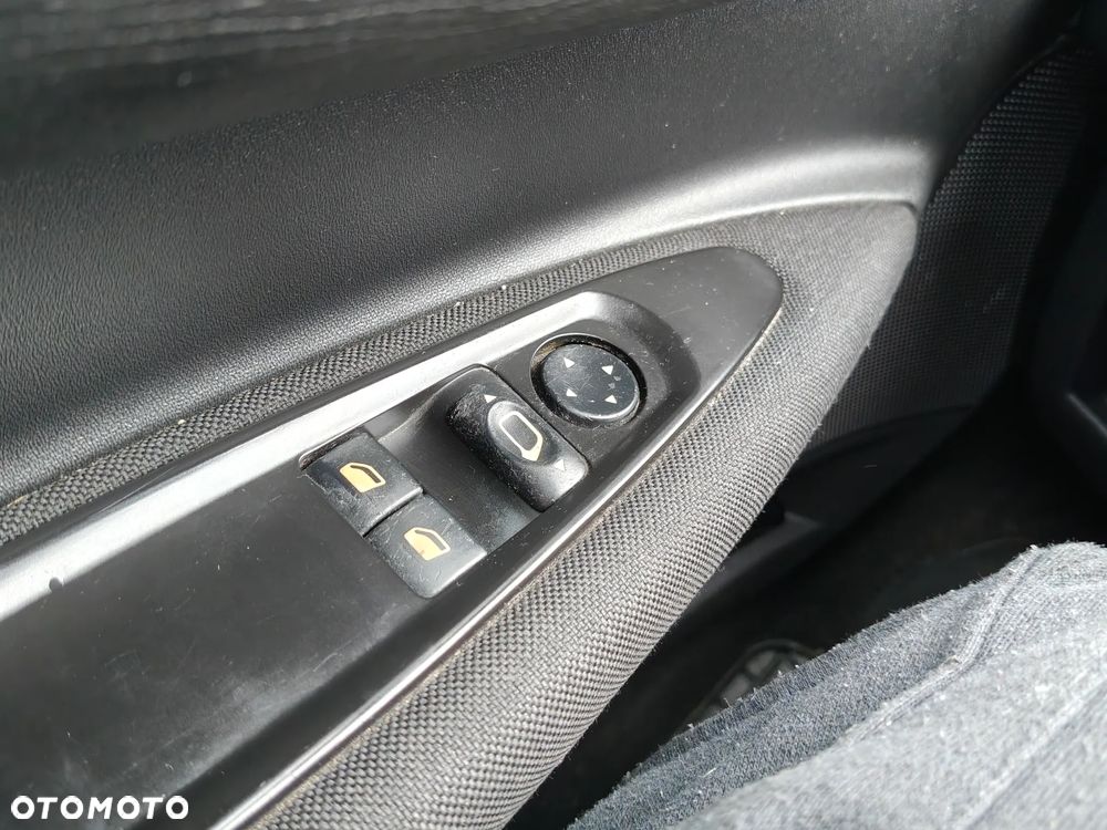 Citroën C4 1.6 16V SX - 21