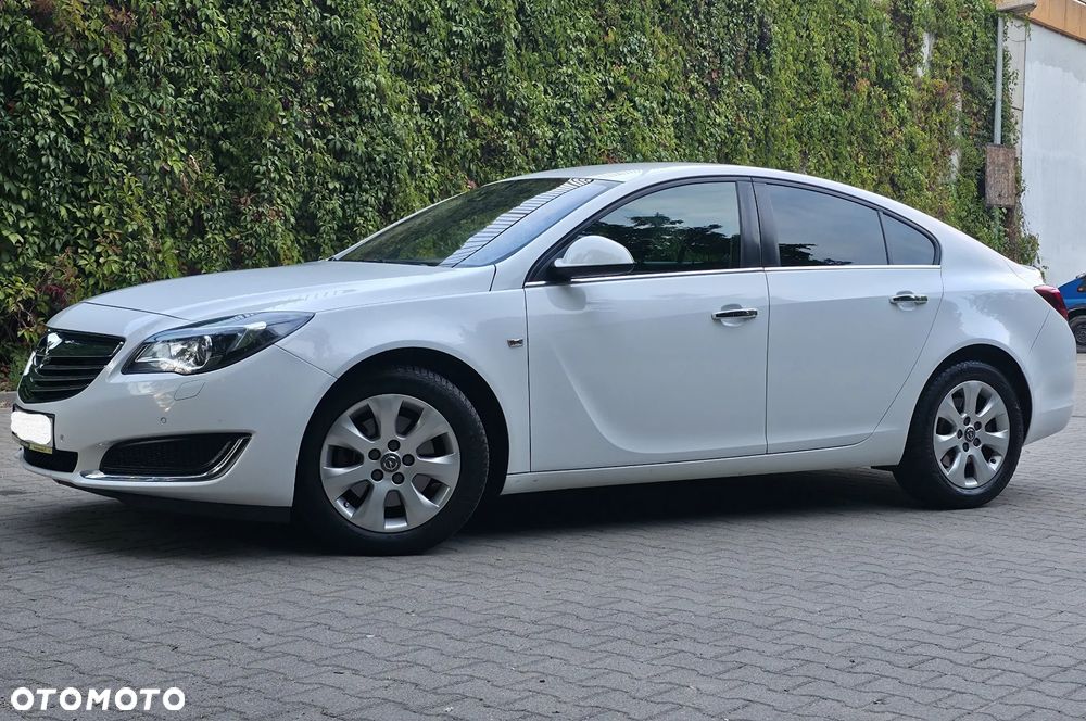 Opel Insignia 1.6 T Cosmo S&S - 3