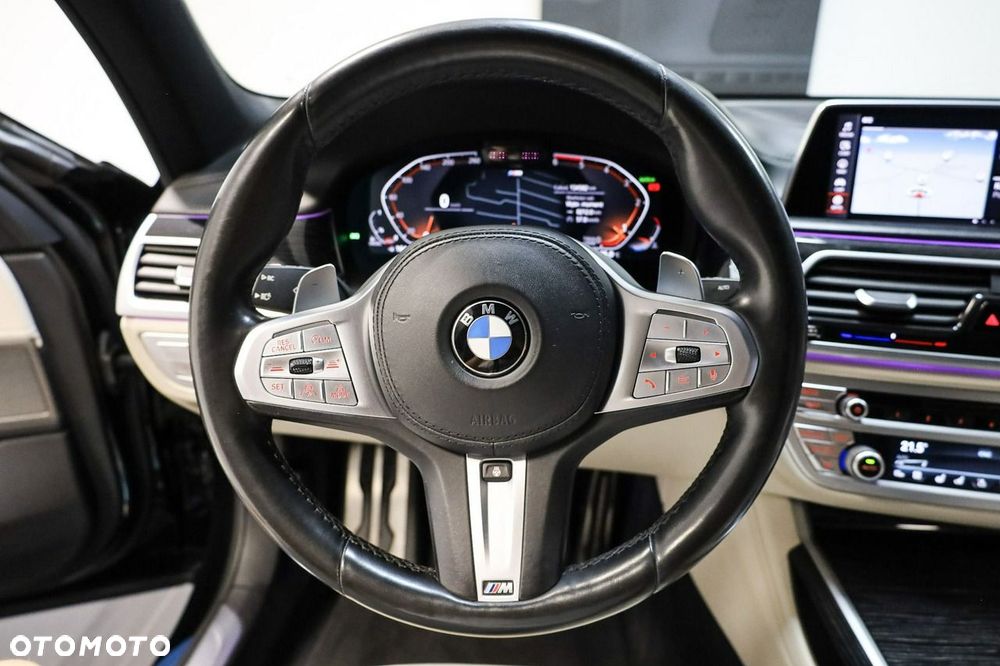 BMW Seria 7 - 17