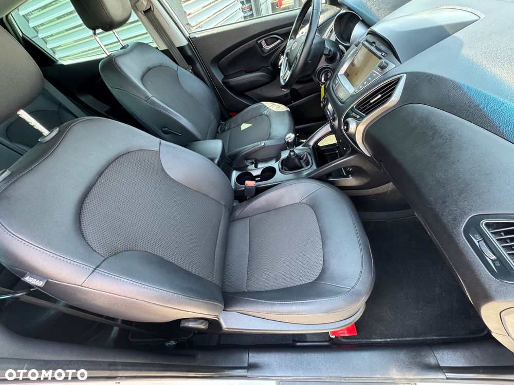 Hyundai ix35 1.6 2WD Fifa World Cup Edition - 14