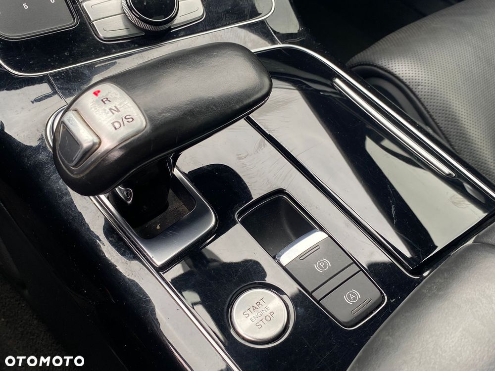 Audi A8 3.0 TDI DPF clean quattro tiptronic - 25