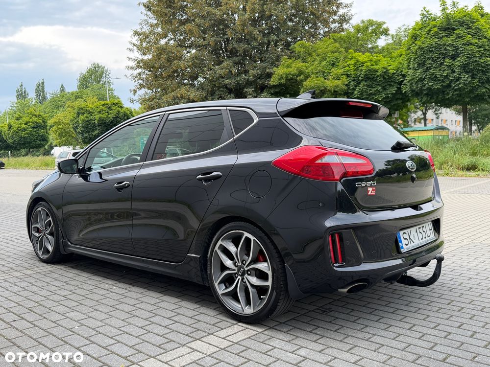 Kia Ceed 1.6 T-GDI GT - 4