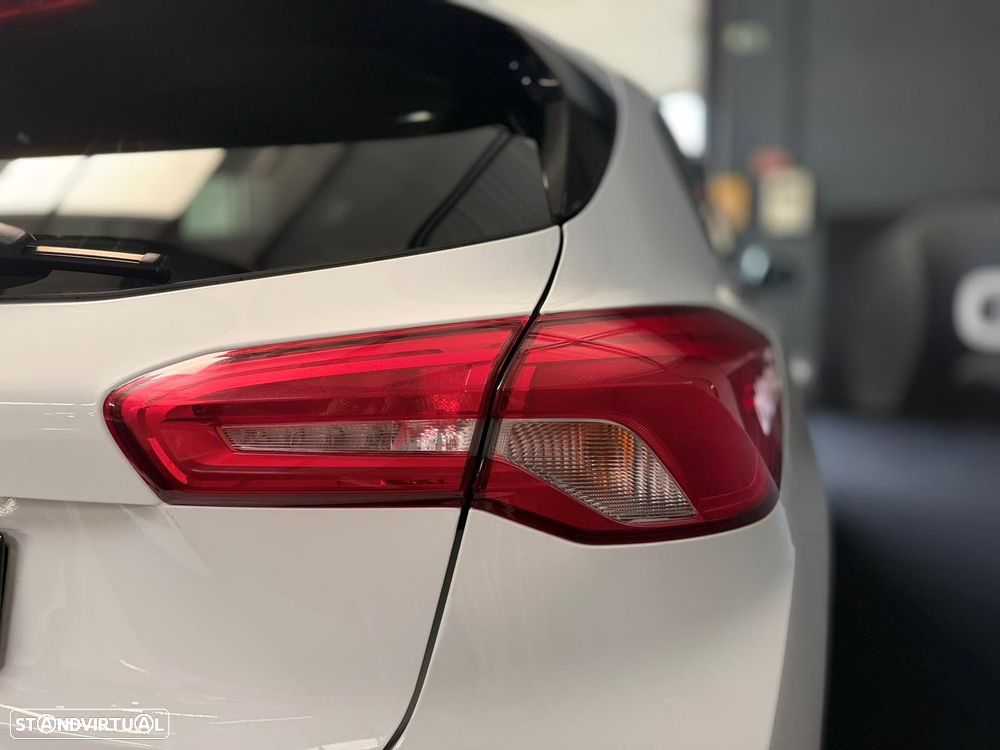 Ford Focus 1.0 EcoBoost ST-Line - 9