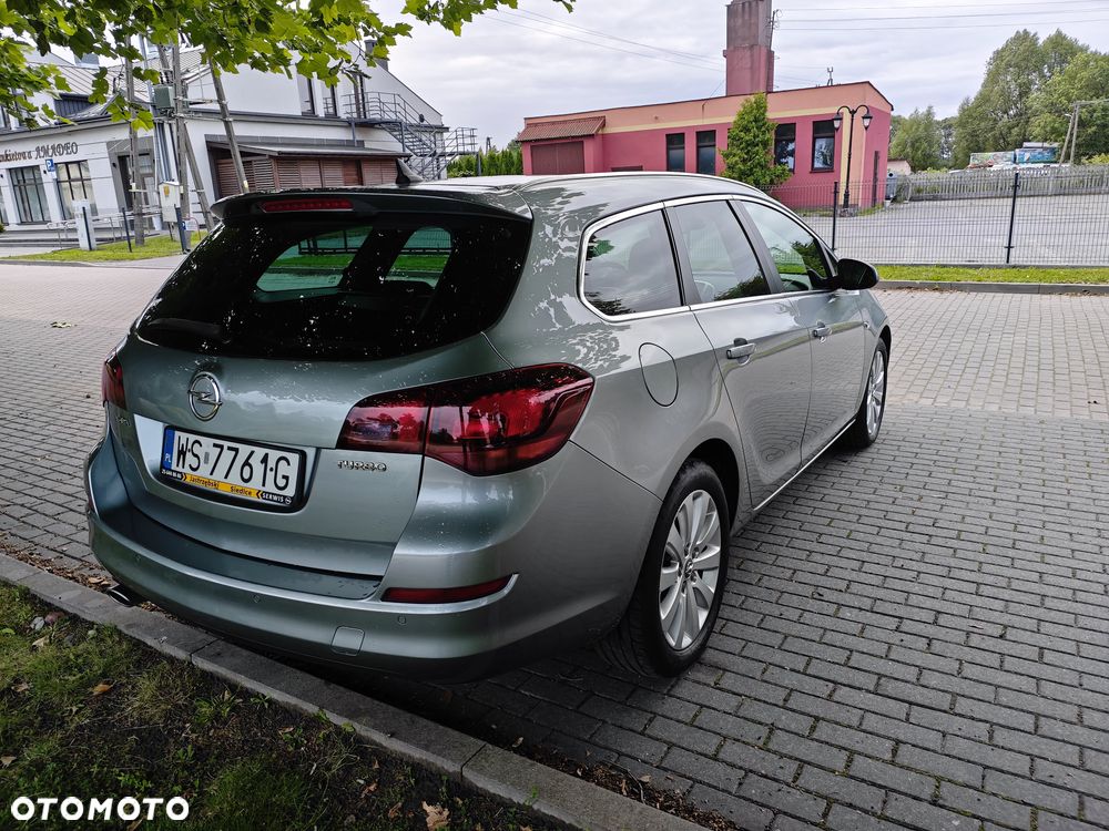 Opel Astra 1.6 T Enjoy - 4