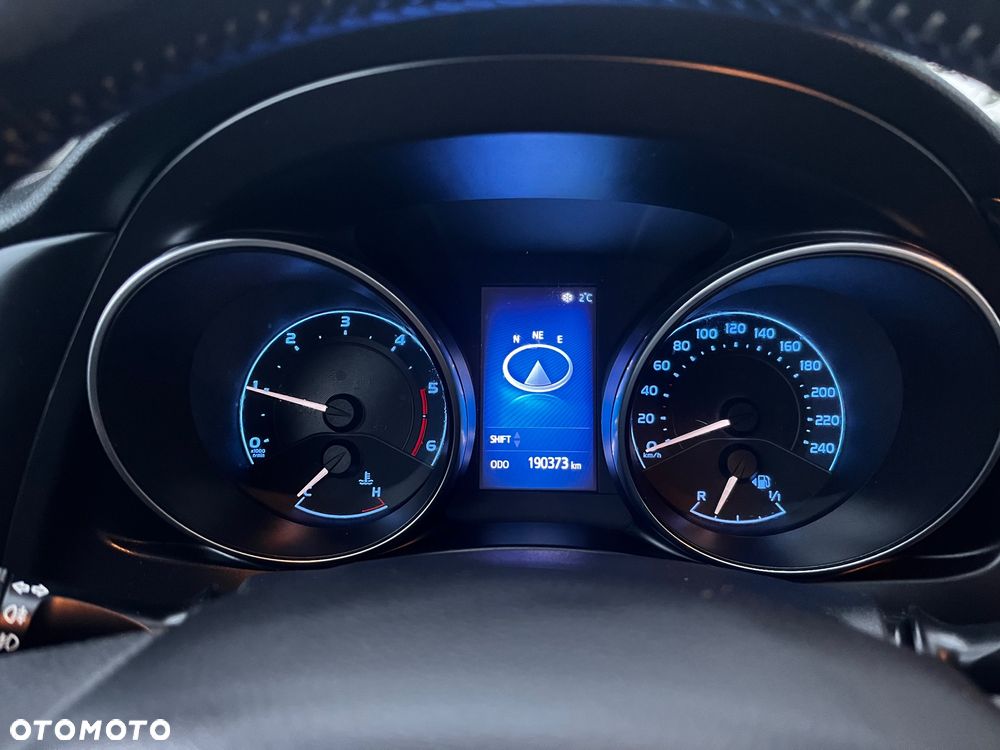 Toyota Auris 1.6 D-4D Design Edition - 26