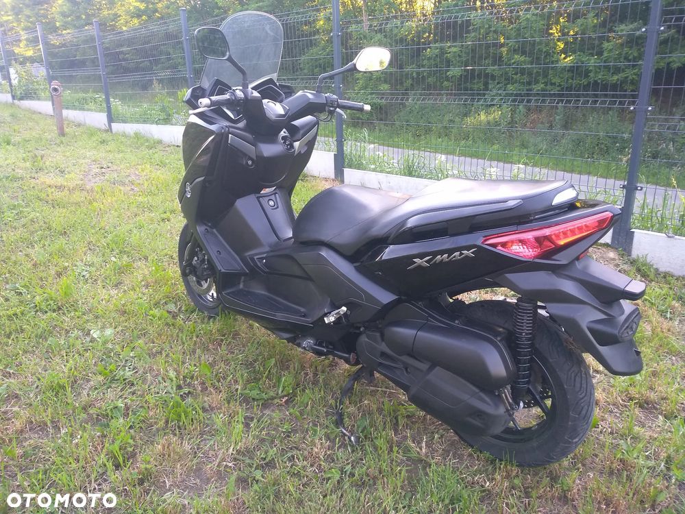 Yamaha X-max - 16