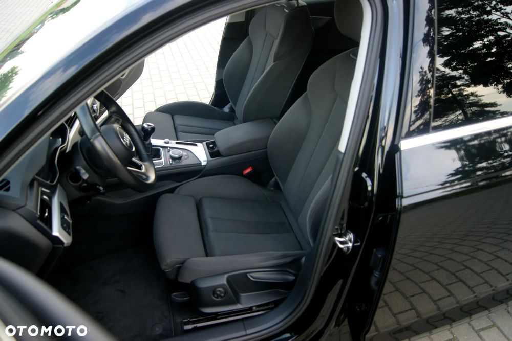Audi A4 Avant 2.0 TDI - 23