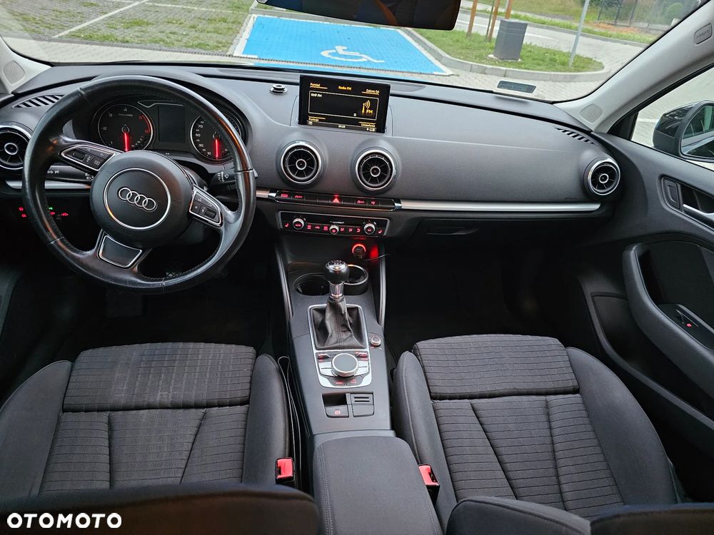 Audi A3 Sportback 2.0 TDI - 10