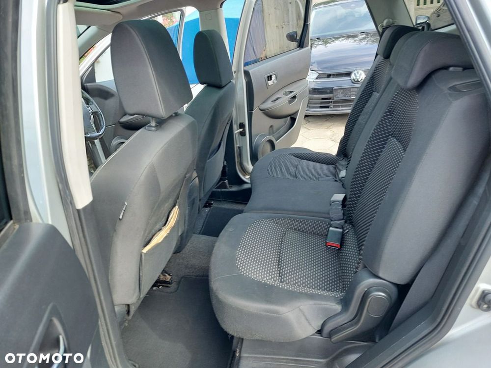 Nissan Qashqai+2 - 12