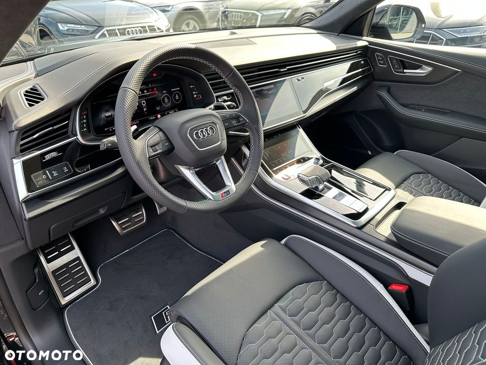 Audi RS Q8 - 14