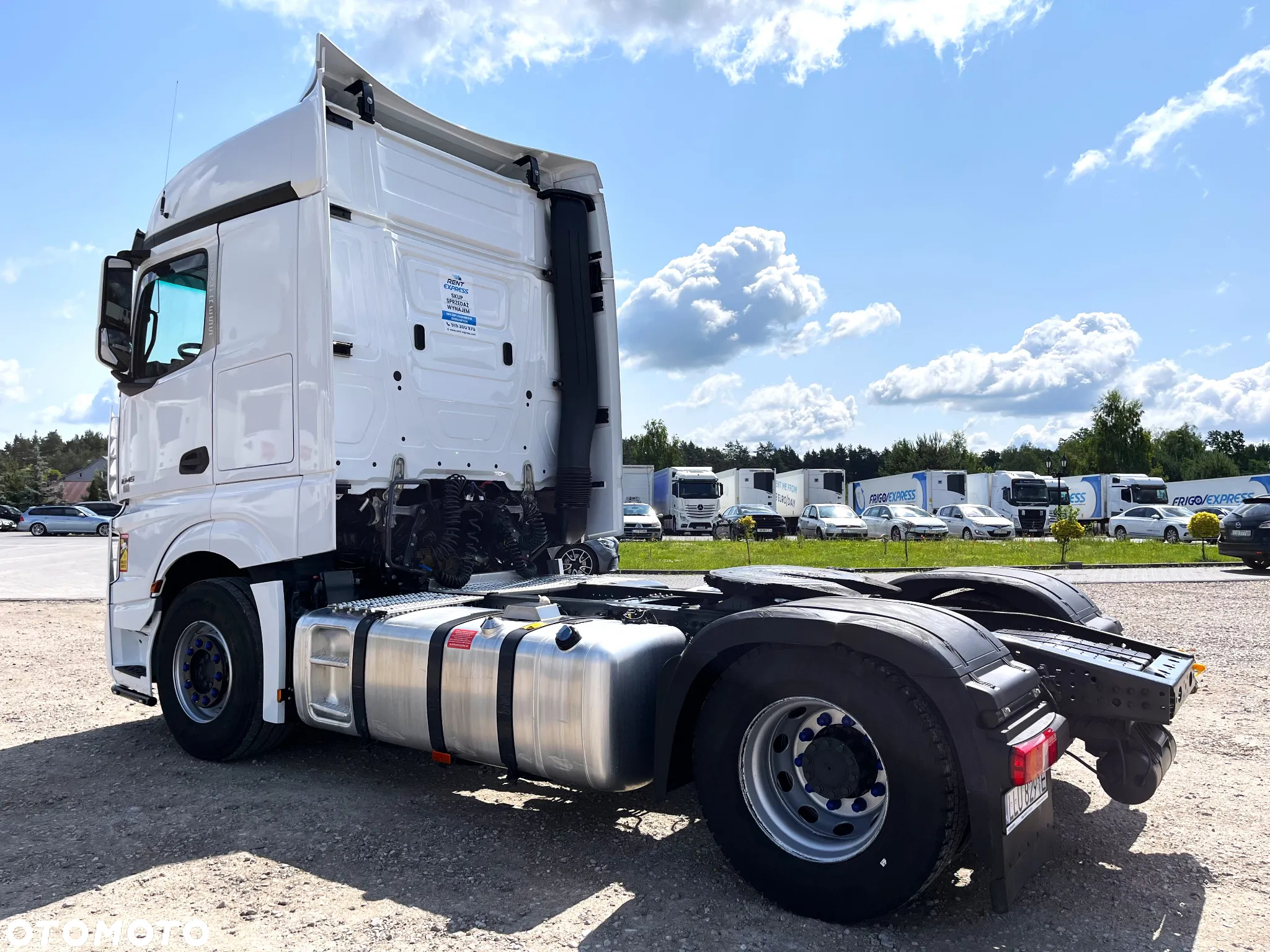 Mercedes-Benz Actros - 3
