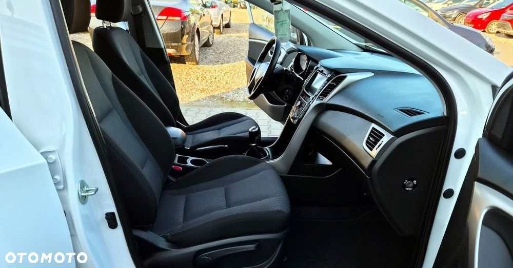 Hyundai i30 - 28