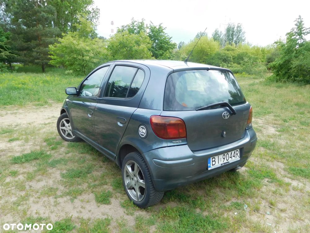 Toyota Yaris 1.4 D-4D Base - 1