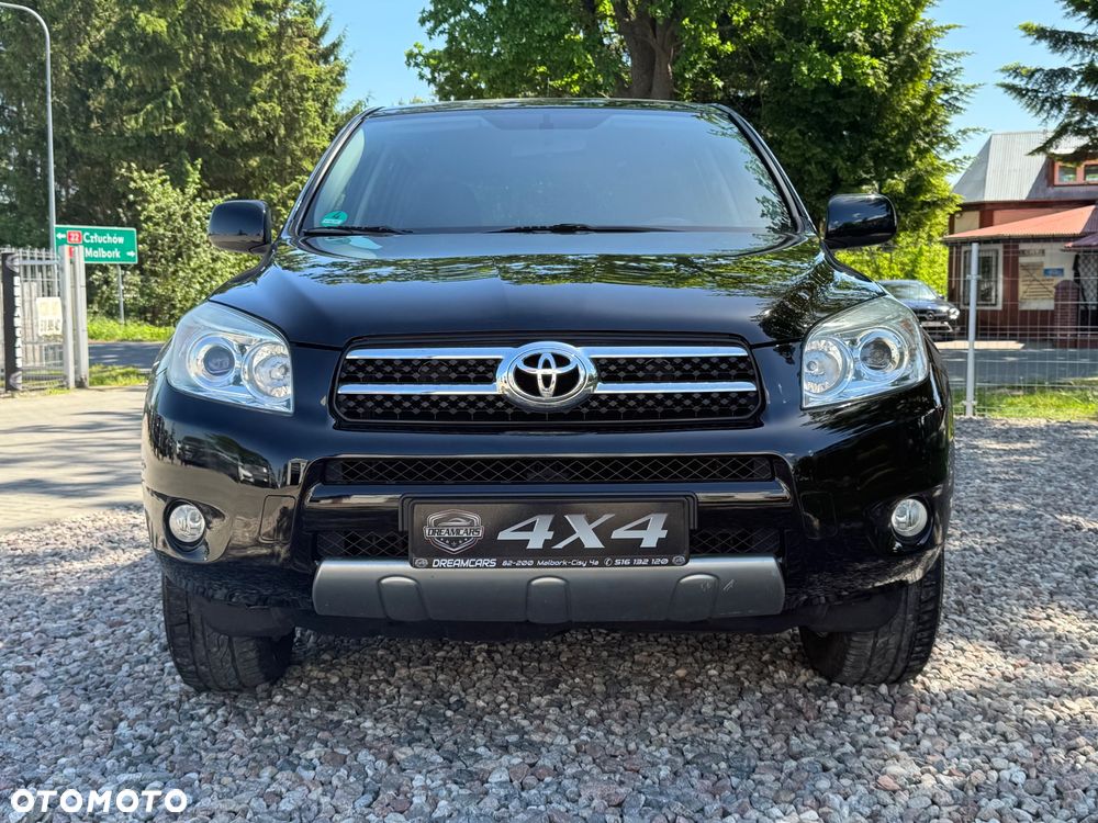 Toyota RAV4 - 6