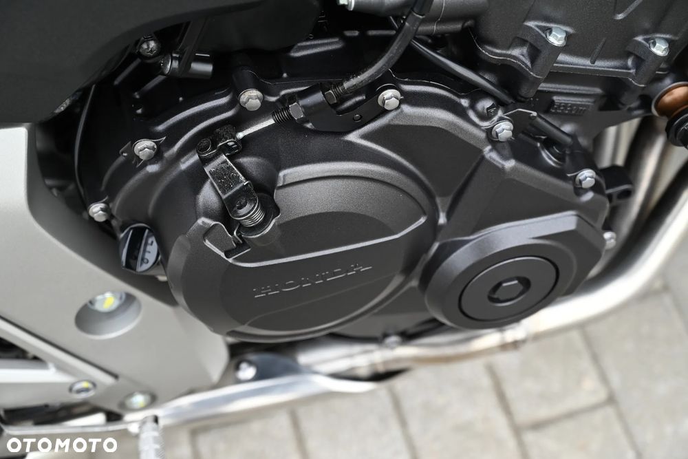 Honda Hornet - 37