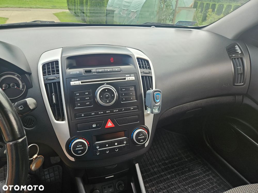 Kia Ceed 1.6 Comfort - 9