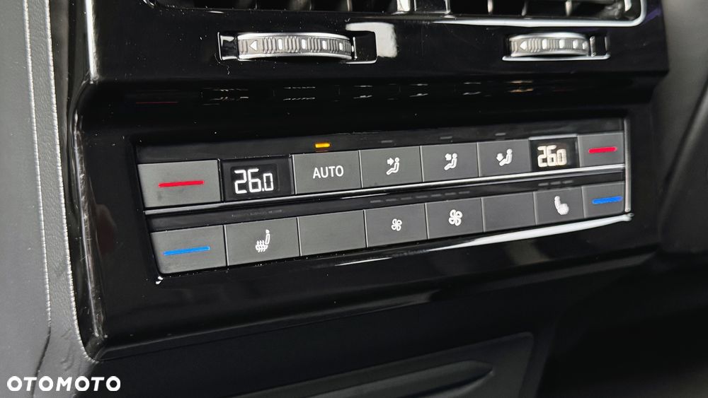 Volkswagen Touareg 3.0 V6 TDI 4Motion Elegance - 35