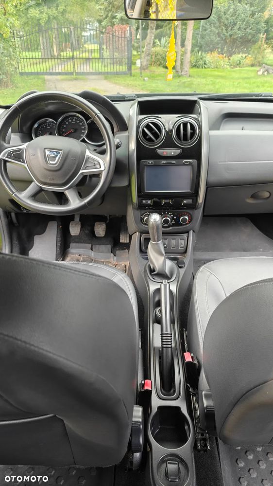 Dacia Duster 1.6 SCe Blackshadow S&S - 16
