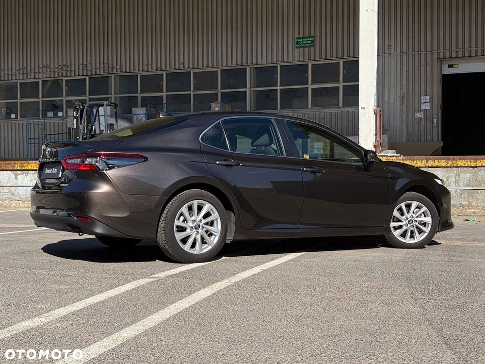 Toyota Camry 2.5 Hybrid Comfort CVT - 16