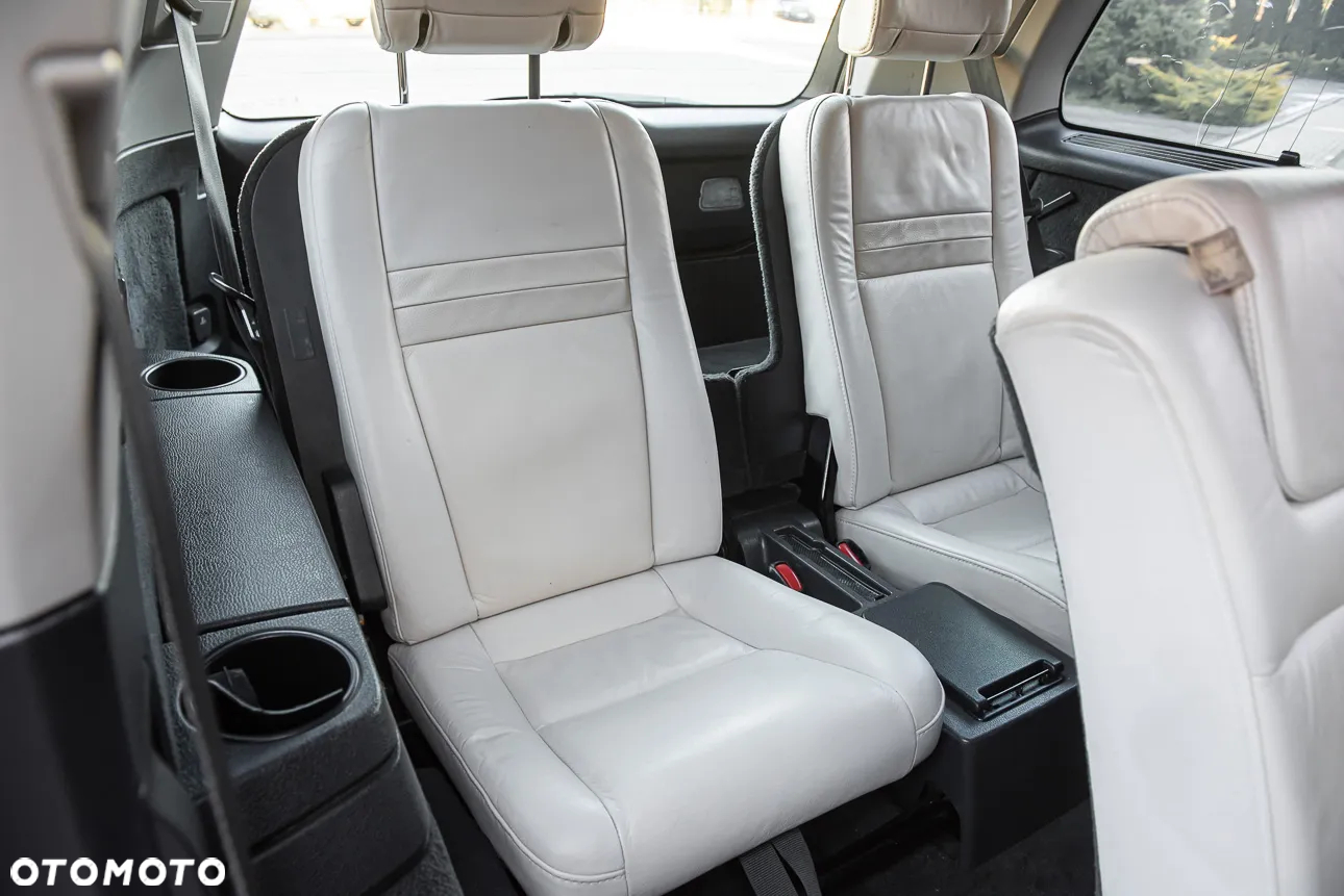 Volvo XC 90 - 32