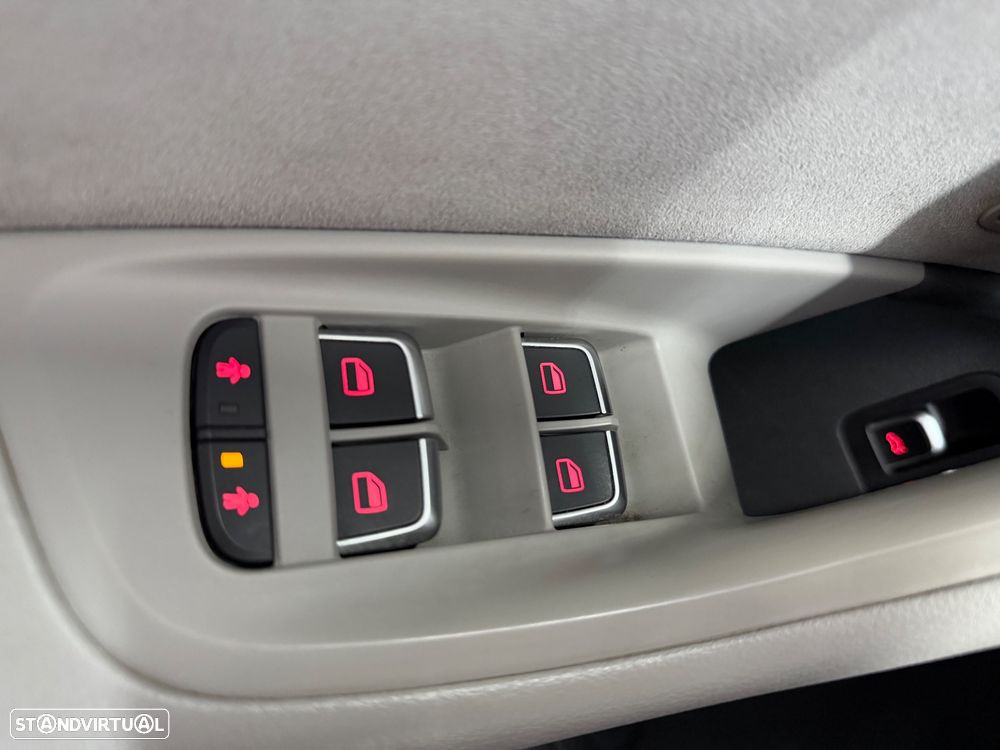 Audi A6 Avant 3.0 TDi V6 Business Line S tronic - 23