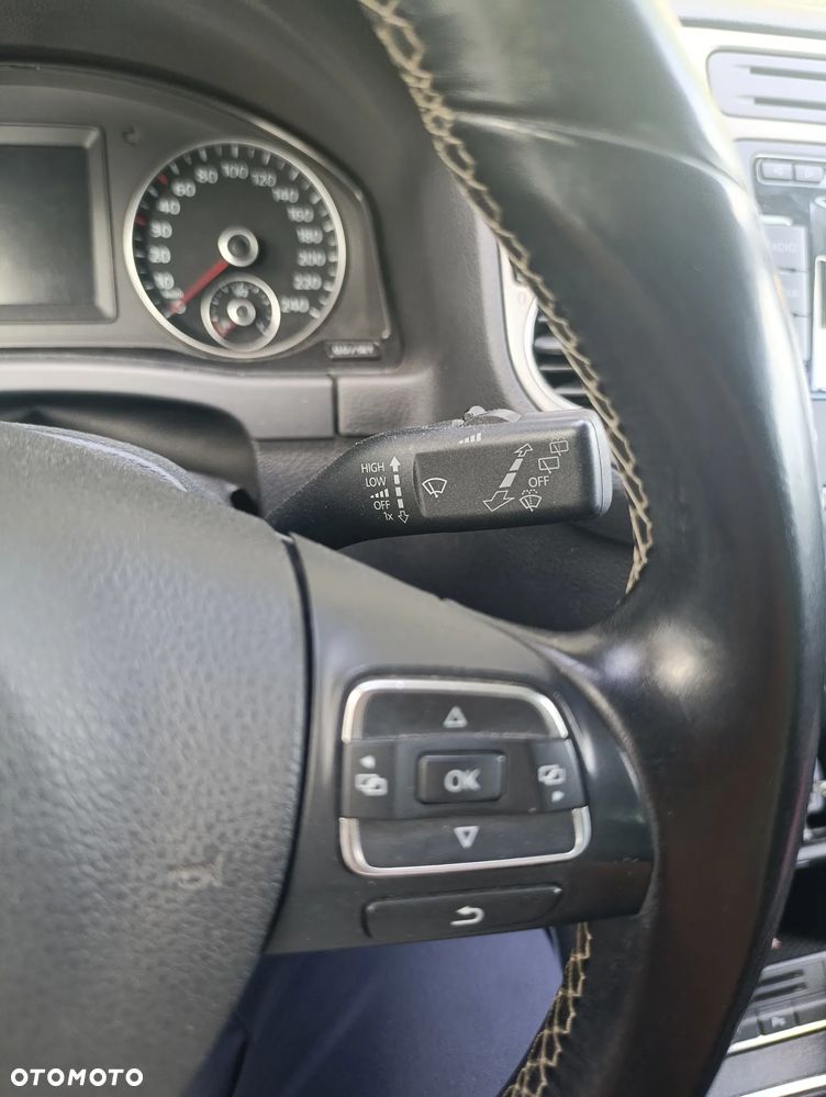 Volkswagen Golf Plus 1.6 TDI Comfortline - 12